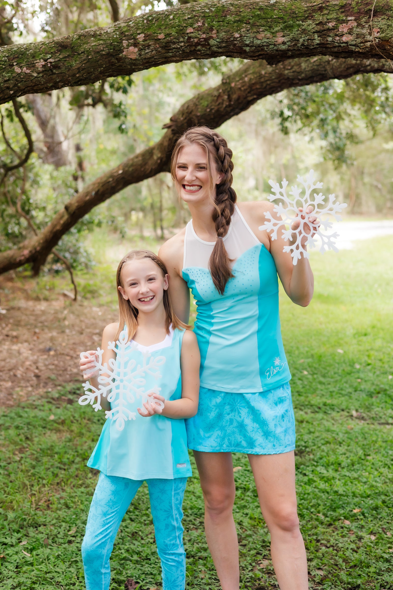 DISNEY'S FROZEN PRODUCT GUIDE